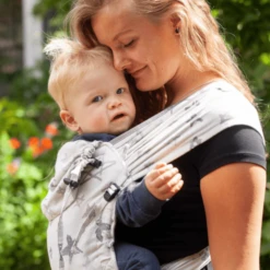 Hoppediz Babydraagzak Hop-Tye Buckle Jacquard Singapore Grijs 10 Hoppediz Babydraagzak Hop-Tye Buckle Jacquard Singapore Grijs -Kinderwagen Winkel hoppediz babydraagzak hop tye buckle jacquard singapore grijs a299652 3