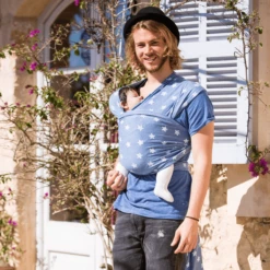 HOPPEDIZ Maxi Elastische Draagdoek Blauw-Melange Met Chalkprint 8 HOPPEDIZ Maxi Elastische Draagdoek Blauw-Melange Met Chalkprint -Kinderwagen Winkel hoppediz maxi elastische draagdoek blauw melange met chalkprint a154958 2