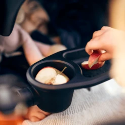 THULE Snack Tray Voor Sleek 9 THULE Snack Tray Voor Sleek -Kinderwagen Winkel thule snack tray voor sleek a283055 2